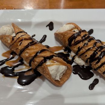 Sorella - Cannoli - Pizza Near Me - Newport, Oregon Sorella - Cannoli - Pizza Near Me - Newport, Oregon