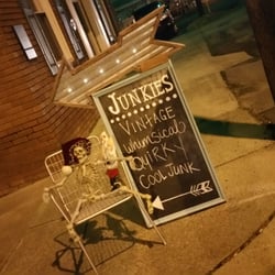 Junkies - Vintage