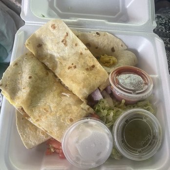 Mattie's Diner - Vegan quesadilla with guacamole, salsa, vegan sour cream - Diners Near Me - Charlotte, North Carolina Mattie's Diner - Vegan quesadilla with guacamole, salsa, vegan sour cream - Diners Near Me - Charlotte, North Carolina