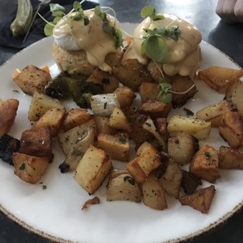 The Ice Plant - Crab eggs Benedict w perfectly cooked eggs!  Yum! - Cocktail Bars Near Me - St. Augustine, Florida