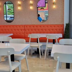 Cupspops - Inside seating