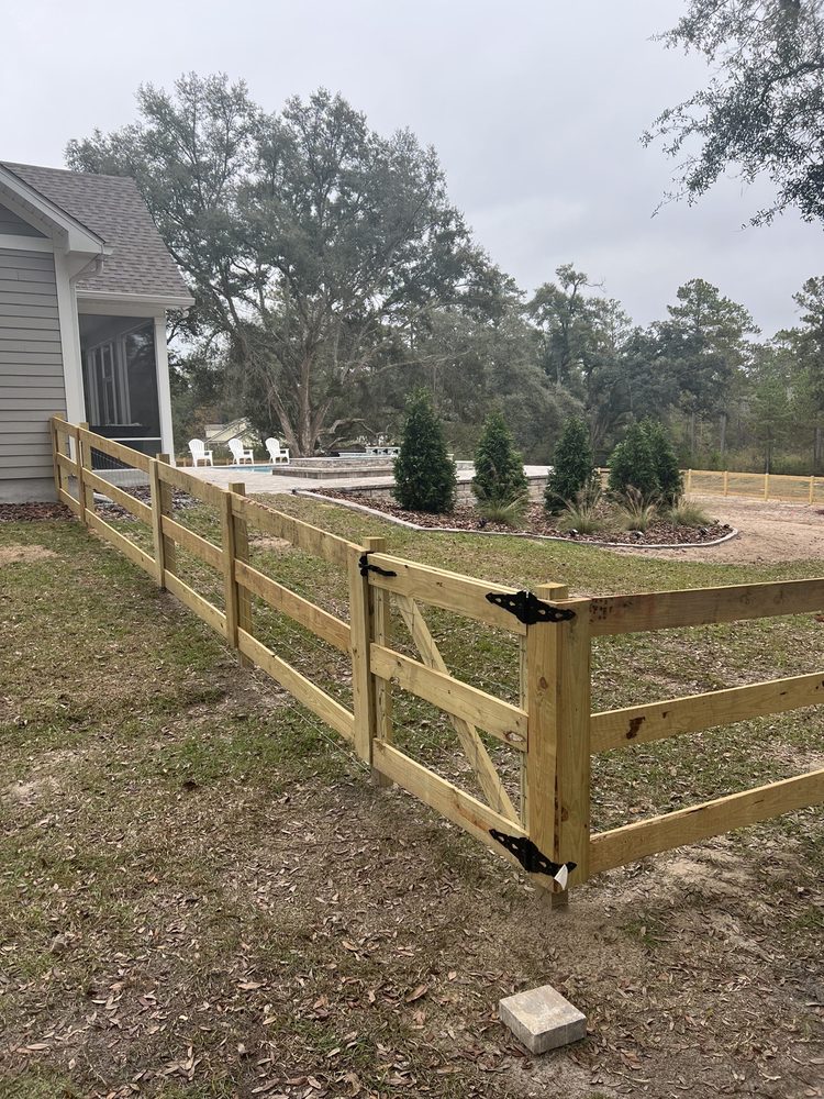 ULTIMATE FENCE & DECK, LLC Updated September 2024 4826 B Woodlane