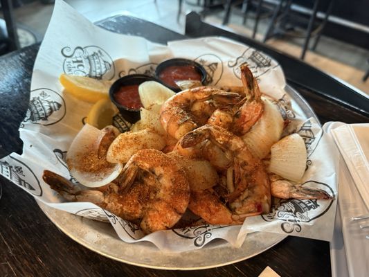 Shotti's Point Luna's by null