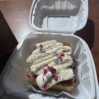 Dolly's Coffee Shop - Vanilla bean cake - Bakeries Near Me - Brooklyn, New York