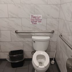 Hornbrook Chevron - Inside bathroom