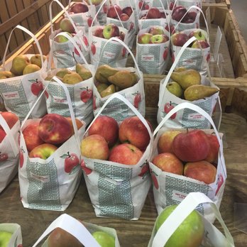Hindinger Farm - Fruits & Veggies Near Me - Hamden, Connecticut