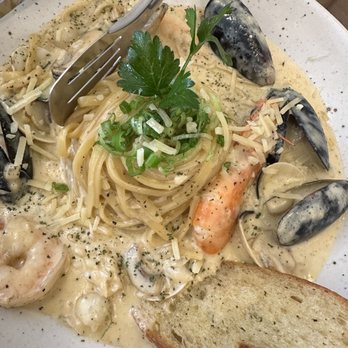 Somethin - Creamy seafood pasta - Korean Near Me - La Mirada, California