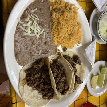 Los Magueyes - Tacos De Carne Asada - Mexican Near Me - Miami Lakes, Florida