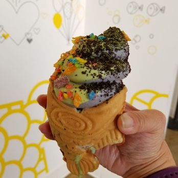 Somisomi - Matcha and Black sesame swirl - Ice Cream & Frozen Yogurt Near Me - Irvine, California Somisomi - Matcha and Black sesame swirl - Ice Cream & Frozen Yogurt Near Me - Irvine, California