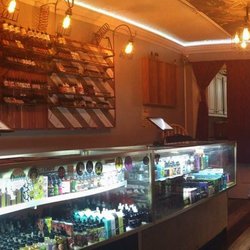 Let The Smoke Out - Wide selection of juice and hardware. Largest in North Central Florida.