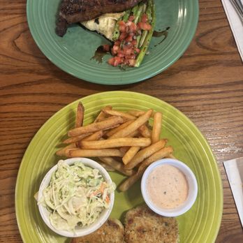 The Kill Devil Grill - Crab cake dinner - American Near Me - Kill Devil Hills, North Carolina The Kill Devil Grill - Crab cake dinner - American Near Me - Kill Devil Hills, North Carolina