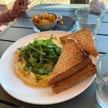 LURE Restaurant & Bar - Seafood Near Me - Victoria, British Columbia