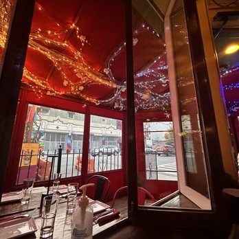 De Mole  - Inside - Mexican Near Me - Brooklyn, New York