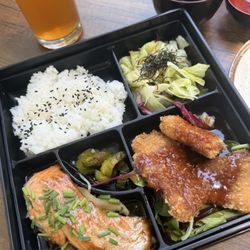 Japanisches Restaurant KAI - Salmon bento