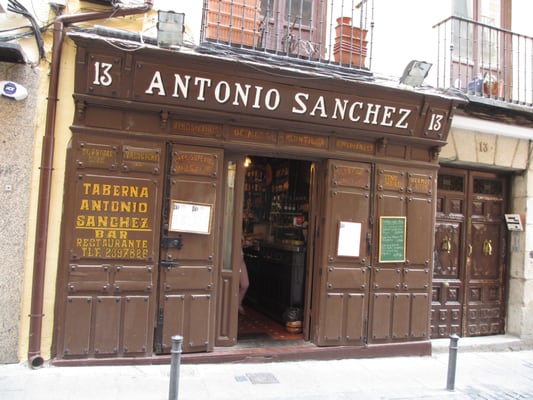 Taberna Antonio Sánchez - 1787 - La Taberna más antigua de Madrid by null