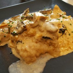 La Llauna - Bacalao con salsa de setas de temporada