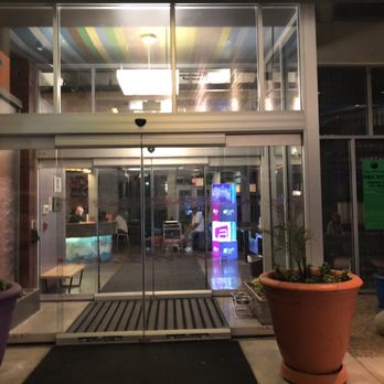 Aloft by Marriott Phoenix-Airport - Lobby of Aloft Phoenix AZ - Hotels Near Me - Phoenix, Arizona