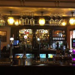 Mother Shipton Inn - Mother Shipton's Inn is oozing authentic charm. The namesake Ursula Shipton was from the time of Henry VII and foretold the future.