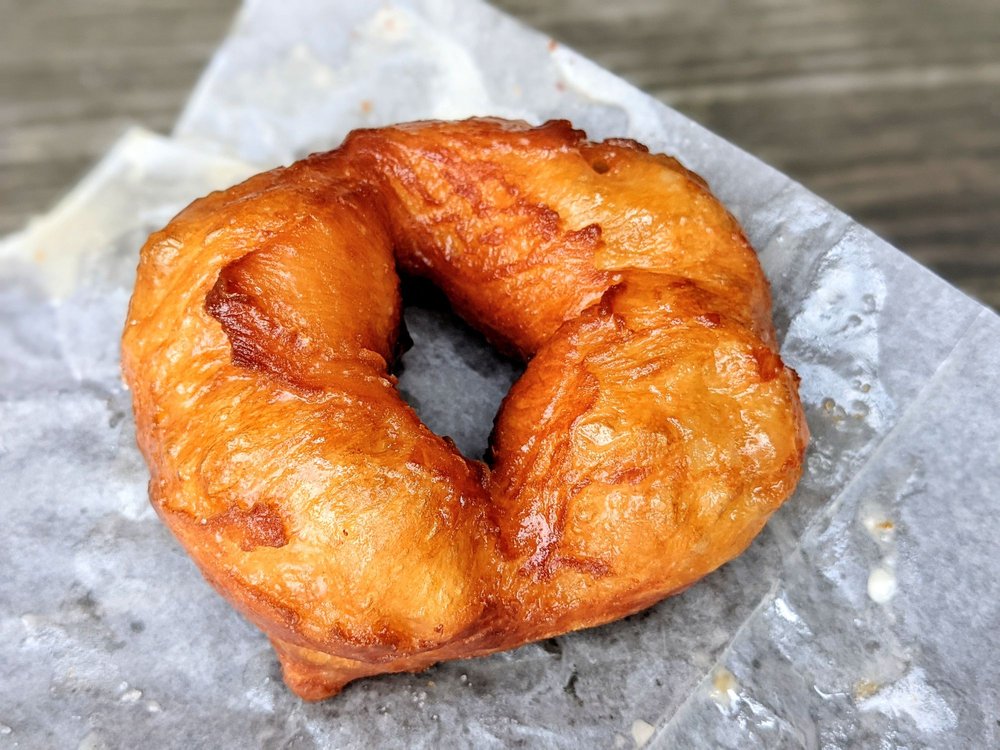 HOLE - Hot Doughnuts and Fresh Coffee