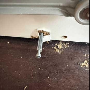 Two Guys Moving - Damage discovered after the move - Movers Near Me - Mississauga, Ontario