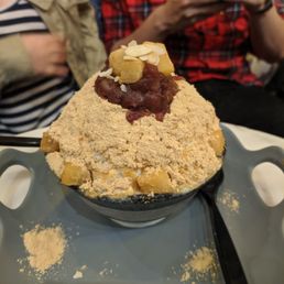Mochi bingsu Mochi bingsu