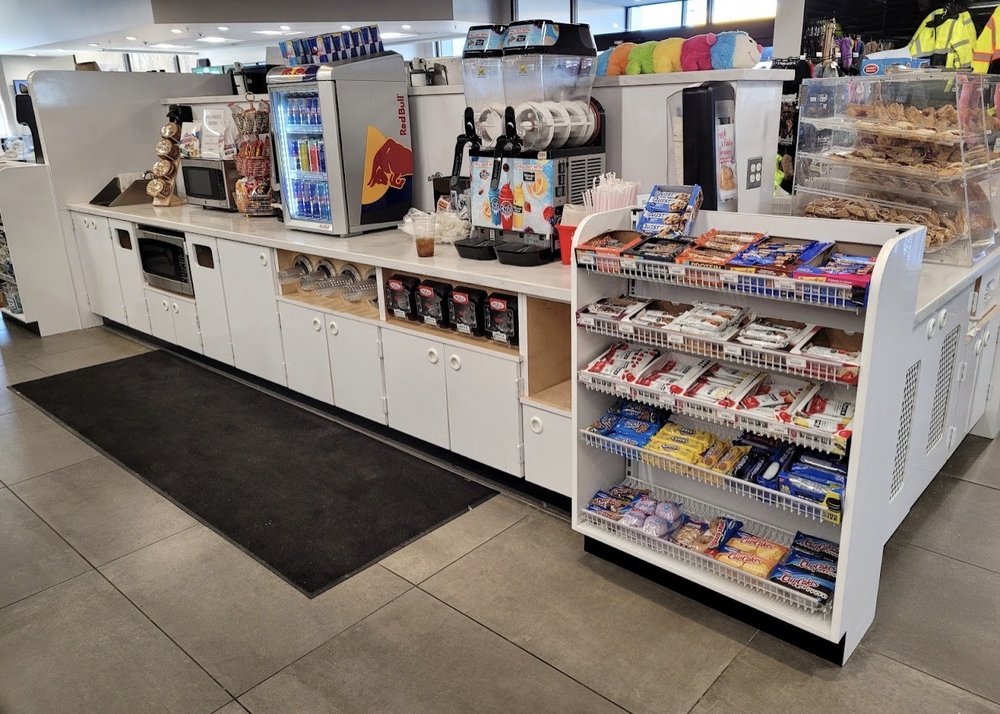 TRUCK WORLD CONNEAUT TRAVEL CENTER Updated September 2024 780 State