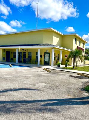 Port St. Lucie RV Resort