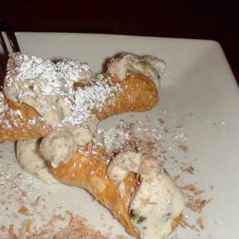 Cugini Restaurant - Canoli (3/5) - Italian Near Me - Albany, California