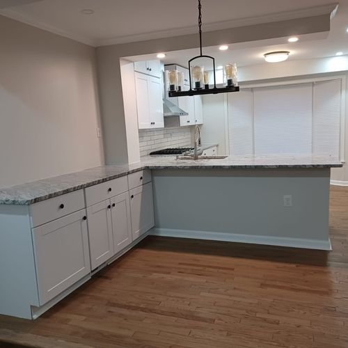 Slide of Perla Construction