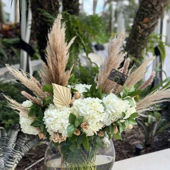 Flor De Lux - Florists Near Me - Miami, Florida