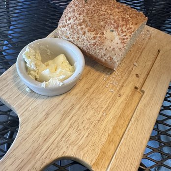 Stonewalls - Warm bread and butter starter - Steakhouses Near Me - Banner Elk, North Carolina Stonewalls - Warm bread and butter starter - Steakhouses Near Me - Banner Elk, North Carolina