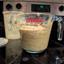 After having poured 16 oz, only 12 oz remained. A full 32 oz was paid, but not provided. After having poured 16 oz, only 12 oz remained. A full 32 oz was paid, but not provided.