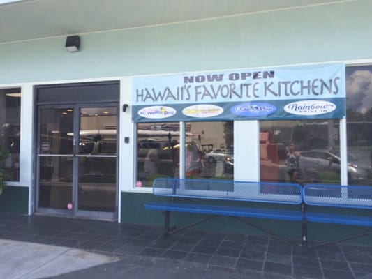 Hawaii's Favorite Kitchens by null