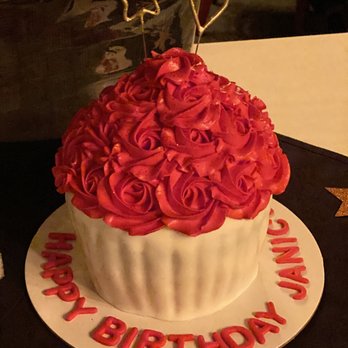 Crosthwaite Custom Cakes - Beautiful cake! - Cupcakes Near Me Crosthwaite Custom Cakes - Beautiful cake! - Cupcakes Near Me