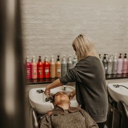 On The Avenue Salon and Blowout Bar