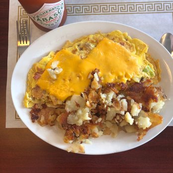 Todds Mountain View Restaurant - Loaded Omelet with hash browns for an end of summer breakfast. - American Near Me - Lancaster, Ohio Todds Mountain View Restaurant - Loaded Omelet with hash browns for an end of summer breakfast. - American Near Me - Lancaster, Ohio