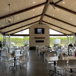 Grand Oak Culinary Market - Covered patio