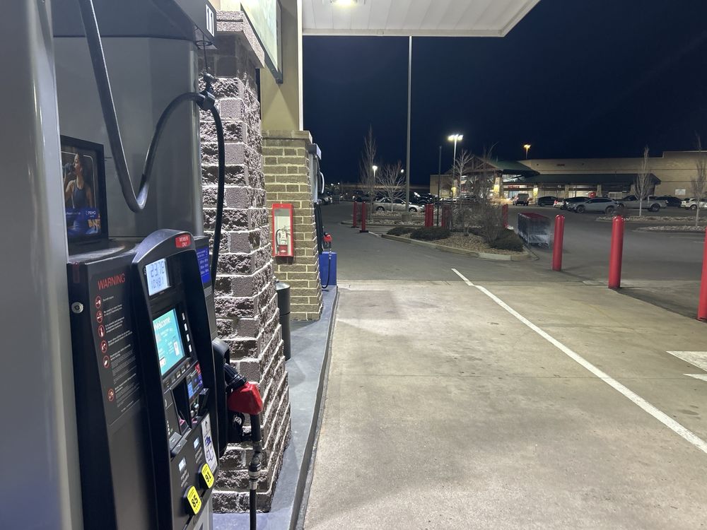 COSTCO GASOLINE Updated October 2024 8686 Park Meadows Center Dr