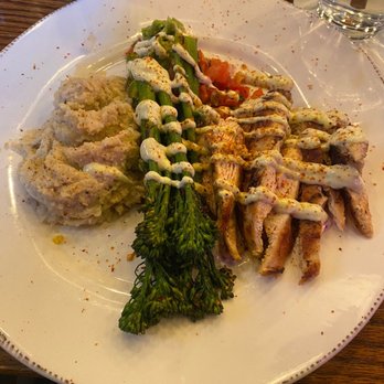 The Oakmont - Tequila chicken - American Near Me - Indianapolis, Indiana The Oakmont - Tequila chicken - American Near Me - Indianapolis, Indiana