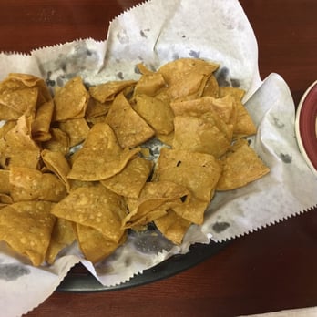 Mexico Lindo - Chips that we ordered. Hot and fresh and dripping grease! Yum! - Mexican Near Me - Elizabethtown, Kentucky