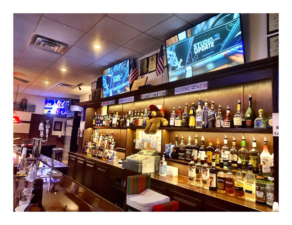 Teddy Bear Lounge, Chicago | Roadtrippers