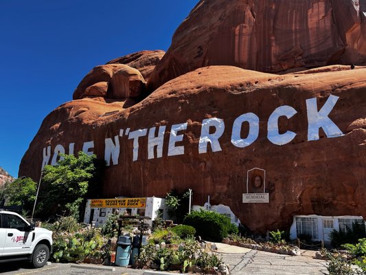 Hole 'N' The Rock by null