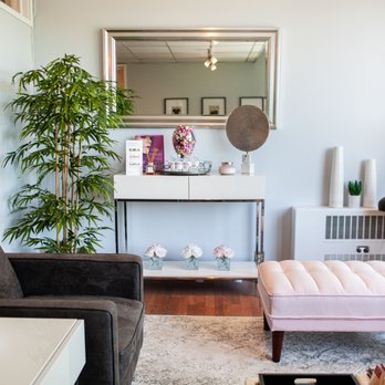 FaBesthetics - Waiting area - Laser Hair Removal Near Me - Mahopac, New York