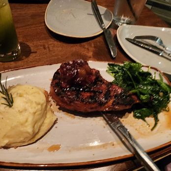 GRANVILLE - Double pork chops with mashed potatoes and spinach - New American Near Me - Studio City, California GRANVILLE - Double pork chops with mashed potatoes and spinach - New American Near Me - Studio City, California