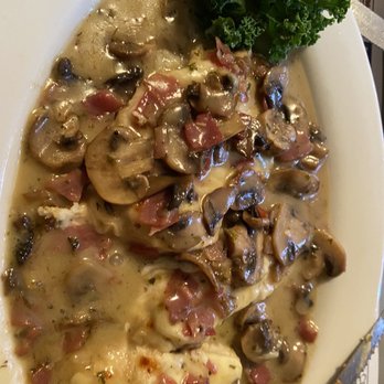 Ricketts Glen Hotel - Chicken rickets. Really tasty chicken, topped with cheese, prosciutto, mushrooms. Delicious - American Near Me - Benton, Pennsylvania Ricketts Glen Hotel - Chicken rickets. Really tasty chicken, topped with cheese, prosciutto, mushrooms. Delicious - American Near Me - Benton, Pennsylvania
