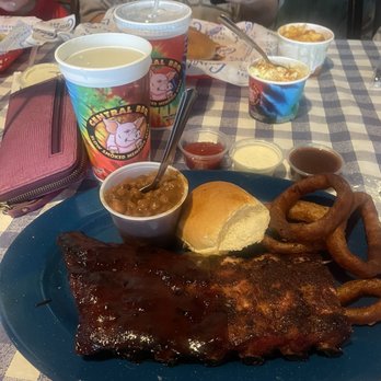 Central BBQ - Barbeque Near Me - Memphis, Tennessee Central BBQ - Barbeque Near Me - Memphis, Tennessee