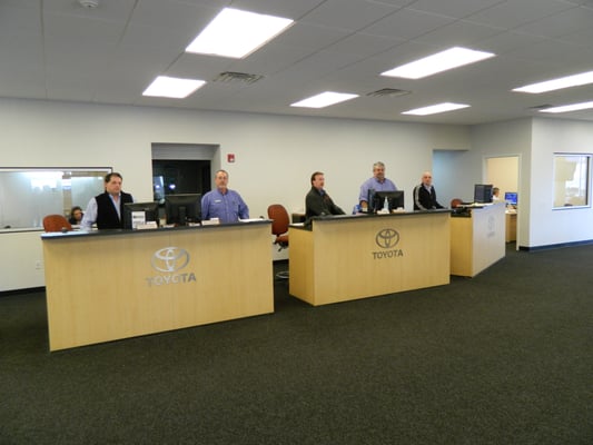 SLOANE TOYOTA OF GLENSIDE - Updated December 2025 - 27 Photos & 166 ...