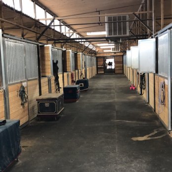 Triple R Boarding Stables - Stalls are 12 x 12 - Horse Boarding Near Me - Glendale, California Triple R Boarding Stables - Stalls are 12 x 12 - Horse Boarding Near Me - Glendale, California