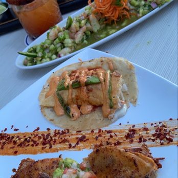 Lion Fish - Ceviche verde especial con camarón cocido,taco's quesa lion y arránchera, y bebida flor de pińa - Seafood Near Me - Tijuana, BCN Lion Fish - Ceviche verde especial con camarón cocido,taco's quesa lion y arránchera, y bebida flor de pińa - Seafood Near Me - Tijuana, BCN