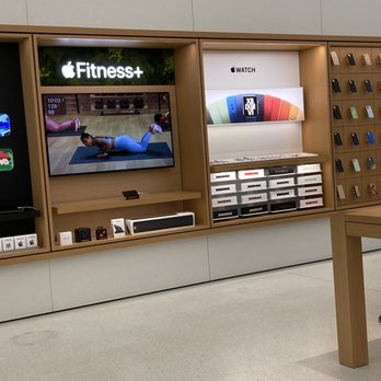 Apple Perimeter - Fitness and Watch display - Computers Near Me - Atlanta, Georgia